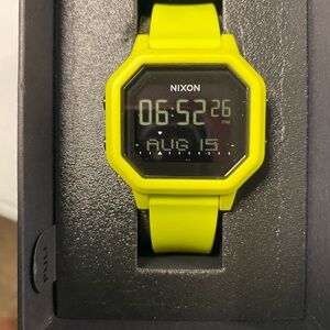 Nixon the siren citron black mens watch silicone band like new with box